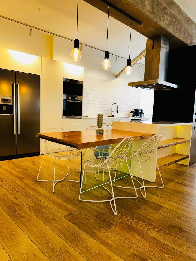 Down Town House Apartment เอเธนส์ ภายนอก รูปภาพ